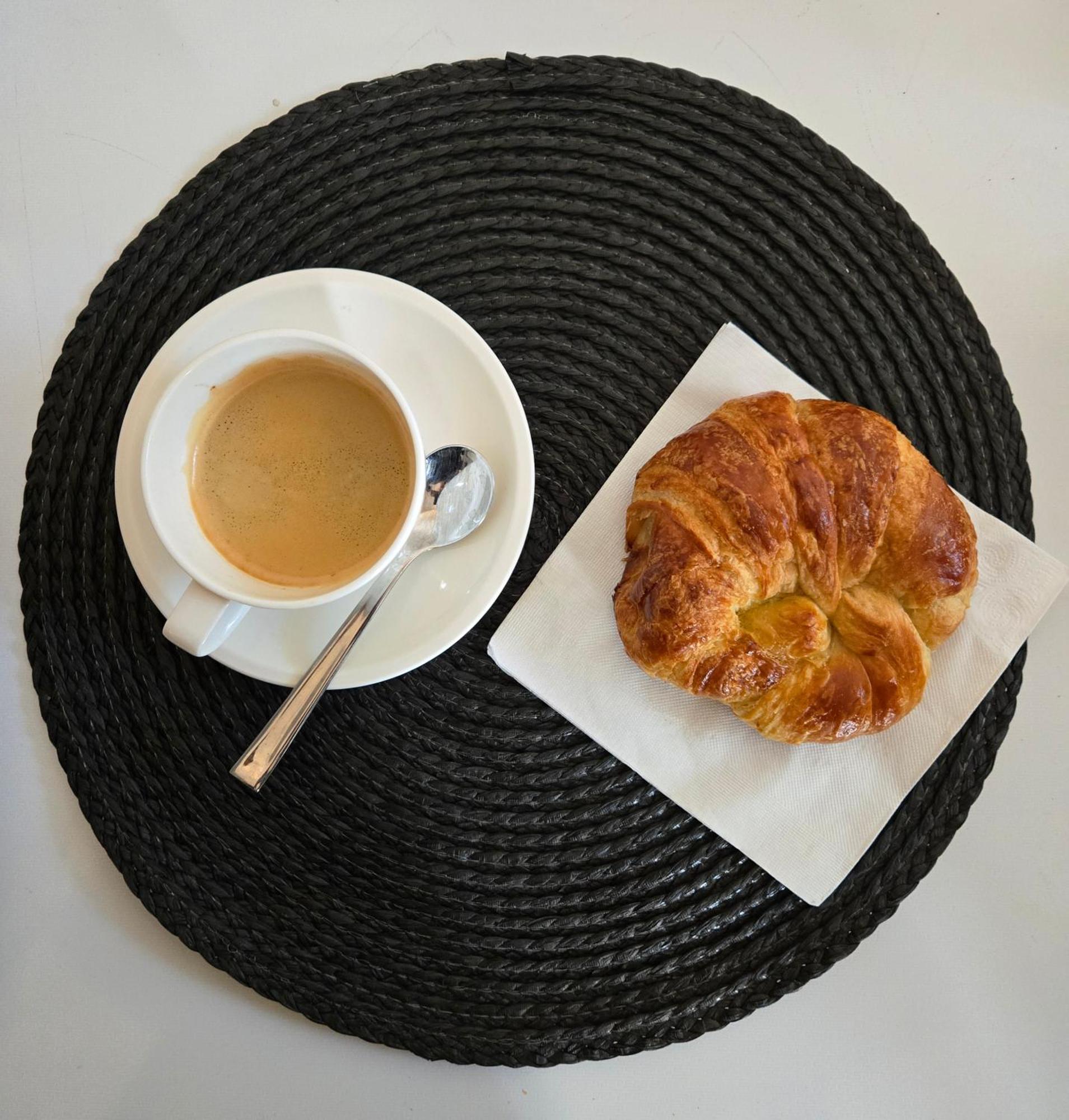 Bed and Breakfast The Whale Lounge - Berlin Esterno foto